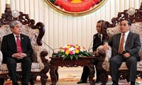 Memperkuat kerjasama  internasional Vietnam-Laos tentang  ilmu pengetahuan dan teknologi