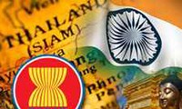 Hubungan kemitraan dengan ASEAN merupakan komponen penting dalam strategi mengarah ke Timur yang dijalankan oleh India.