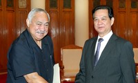 PM Vietnam Nguyen Tan Dung  menerima anggota Parlemen AS, Eni Faleomavaega