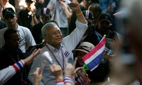 Pengadilan Thailand tidak menghapuskan  perintah menangkap pemimpin demonstrasi Suthep Thaugsuban