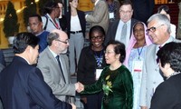 Vietnam adalah anggota aktif  dalam komunitas Francophonie.