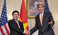 Amerika Serikat  menghapsukan sebagian embargo senjata terhadap Vietnam