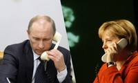 Pimpinan Jerman dan Rusia mengadakan pembicaraan per telepon tentang situasi Ukraina.