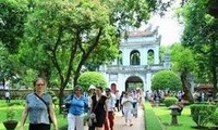 Vietnam memberikan bebas visa terhadap warga negara dari beberapa negara.