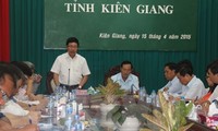 Provinsi Kien Giang melakukan secara baik pekerjaan menetapkan garis perbatasan dan menancapkan tonggak perbatasan di darat  dengan Kamboja 