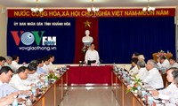 Provinsi Khanh Hoa perlu memprioritaskan pengembangan pariwisata  menjadi  bidang ekonomi andalan