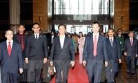 PM Vietnam, Nguyen Tan Dung memulai aktivitas-aktivitas melakukan kunjungan resmi di Malaysia.