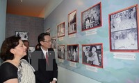 Pembukaan pameran foto: “India-Vietnam: Demi Perdamaian dan Perkembangan”