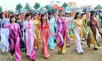 Sembilan kolektif dan sepuluh perseorangan mendapatkan penghargaan  « Kaum Wanita Vietnam-tahun 2015