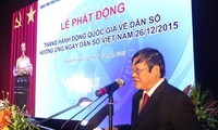 Acara mencanangkan Bulan Aksi Nasional tentang kependudukan dan menyambut hari kependudukan Vietnam-tahun 2015