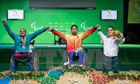 Atlet angkat besi Le Van Cong memecahkan rekor dunia di Paralympic - 2016