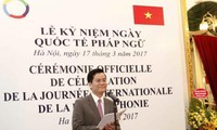 Vietnam memberikan sumbangan praksis  pada perkembangan bersama Komunitas Francophonie