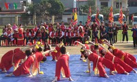 Hari Yoga Internasional Vietnam kali ke-3 tahun 2017 berlangsung di Vietnam