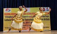 Pembukaan Festival ke-9  Persahabatan  Rakyat Vietnam-India