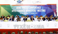 Jumpa pers untuk mengumumkan hasil Konferensi Menteri Keuangan APEC