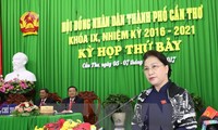 Ketua MN Vietnam, Nguyen Thi Kim Ngan menghadiri  acara pembukaan sidang Dewan Rakyat  Kota Can Tho, angkatan IX