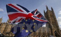 Semakin ada banyak orang Inggeris  yang merasa skeptis tentang cara Pemerintah  melakukan perundingan mengenai masalah Brexit