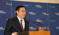 Deputi PM Vietnam, Vuong Dinh Hue melakukan temu kerja dengan Badan Asuransi Sosial  Vietnam