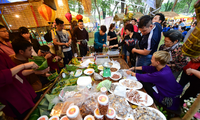 Pembukaan Festival ke-12  Kuliner masakan-masakan enak dari  berbagai negara