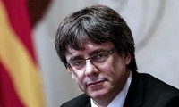 Jerman menangkap mantan Gubernur  Kawasan otonomi Katalonia, Carles Puigdemont