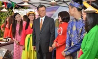 Memperkenalkan  jati diri  Vietnam dalam  integrasi ASEAN+3