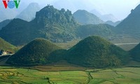 Gunung dan hutan Quan Ba  dan legenda gunung Doi