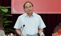 PM Viet Nam, Nguyen Xuan Phuc memeriksa pola percontohan pedesaan  baru  di provinsi Ha Tinh