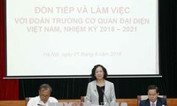 Kepala Departemen Penggerakan Massa Rakyat KS PKV  mengadakan  temu kerja dengan para Dubes, Kepala Kantor Perwakilan Vietnam di luar negeri yang baru diangkat