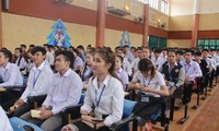 Meresmikan Sekolah Menengah Atas Xithanaxay-Bingkisan yang dihadiahkan oleh Sekjen, Presiden Viet Nam, Nguyen Phu Trong  kepada Provinsi Bolikhamxay (Laos)