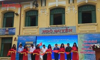 Pameran  peta dan dokumen tentang dua kepulauan Hoang Sa dan Truong Sa  wilayah milik Viet Nam