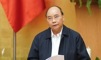 PM Nguyen Xuan Phuc mencengkam  target mencegah dan membatasi secara maksimal penularan wabah Covid-19 ke komunitas