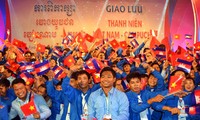 Les jeunes vietnamiens et cambodgiens oeuvrent pour la paix et la coopération