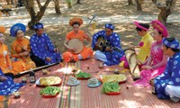 Amateur singing program in preparation for national festival 