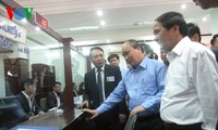 Deputy Prime Minister Nguyen Xuan Phuc works with Hai Phong city