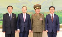 Two Koreas sign 6-point agreement to ease tensions