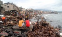 Typhoon Melor sweeps through the Philippines 