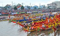 Ngo junk race of the Khmer in Soc Trang