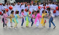 Charming Ao Dai fashion show in Ho Chi Minh City