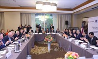 Top leader To Lam meets leading US businesses in New York