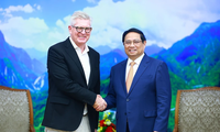 PM Pham Minh Chinh meets Ericsson CEO