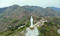 Quynh Nhai reservoir, a scenic spot in Vietnam’s northwestern mountains