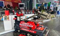 Made-in-Vietnam firefighting robots and motorcycles unveiled