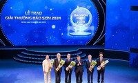 Bao Son Awards honor outstanding scientific research projects