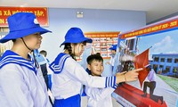 Photo exhibition of the Hoang Sa-Truong Sa Archipelago
