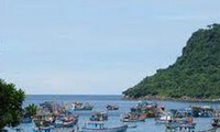 Vietnam crafts bill on sea and island resources 