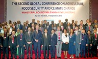 PM Nguyen Tan Dung opens global agricultural conference 