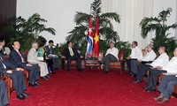 Vietnam pledges assistance to Cuba 