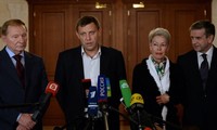 Kiev, Eastern Ukraine militia sign immediate ceasefire protocol