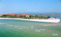 Nhat Le among 10 most attractive beaches in Vietnam 