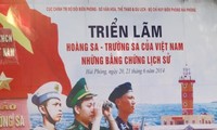 Reviewing exhibitions on Vietnam’s sovereignty over Hoang Sa and Truong Sa archipelagos